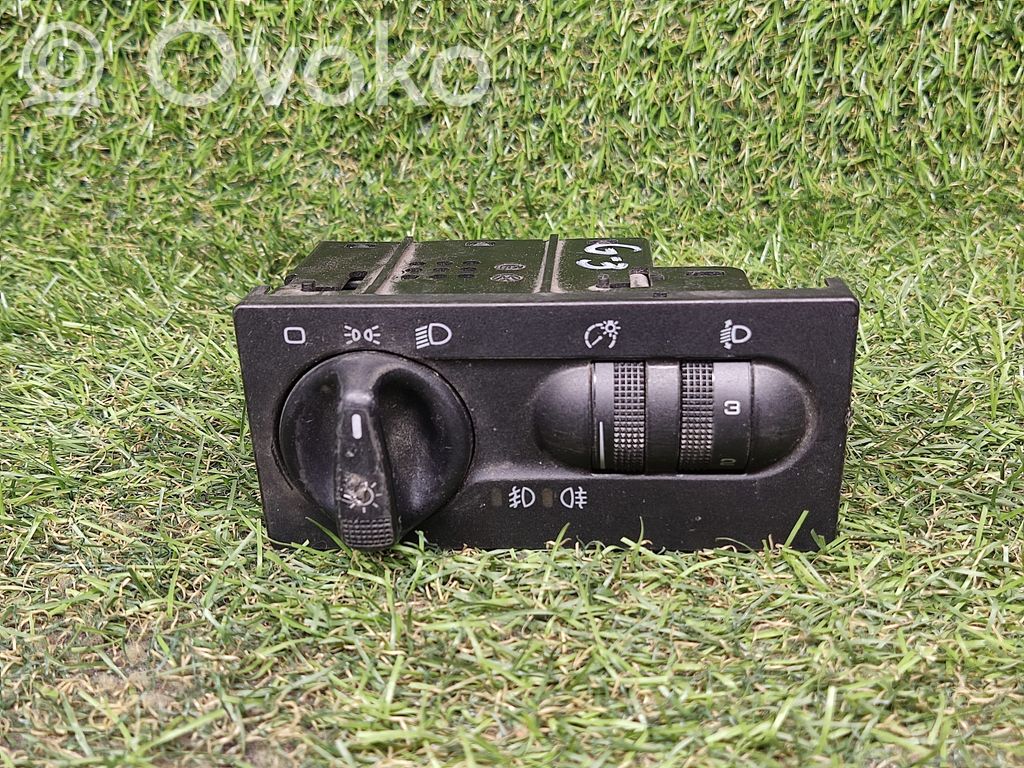 Volkswagen Golf III Interruptor de luz 