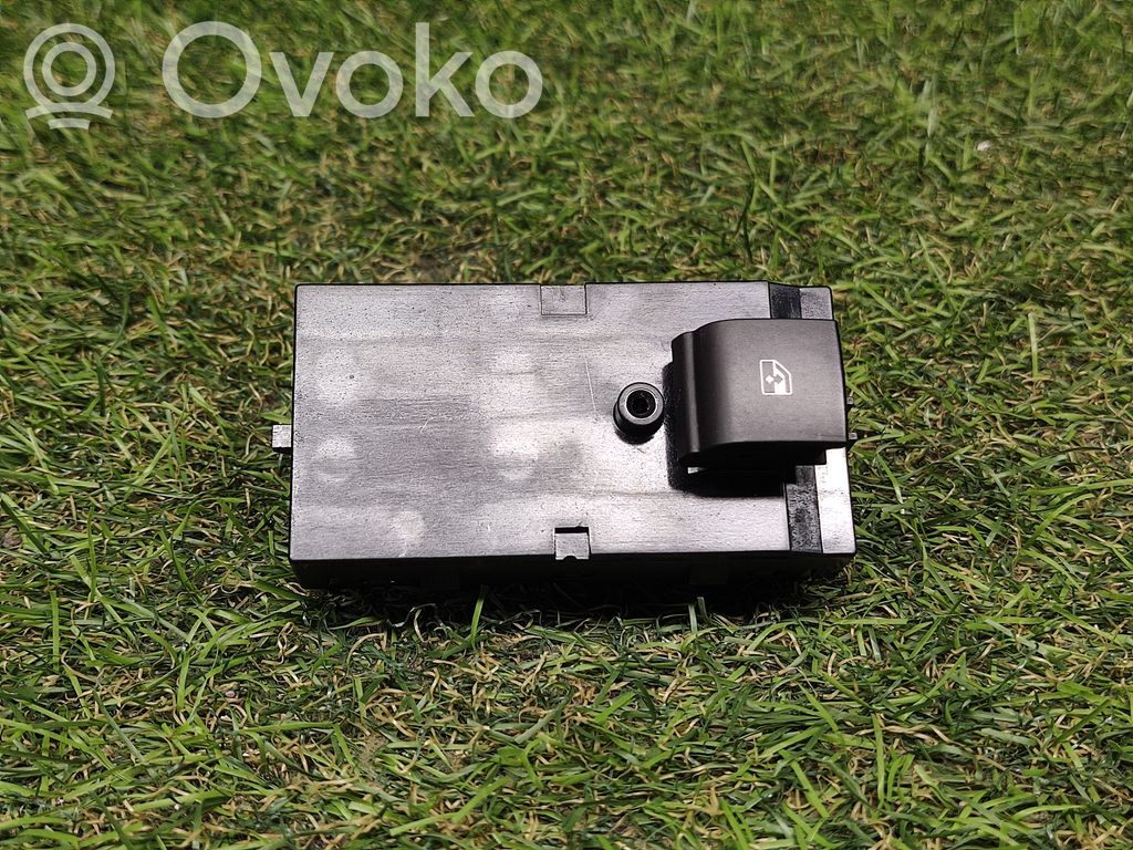 Buick Encore I Electric window control switch 