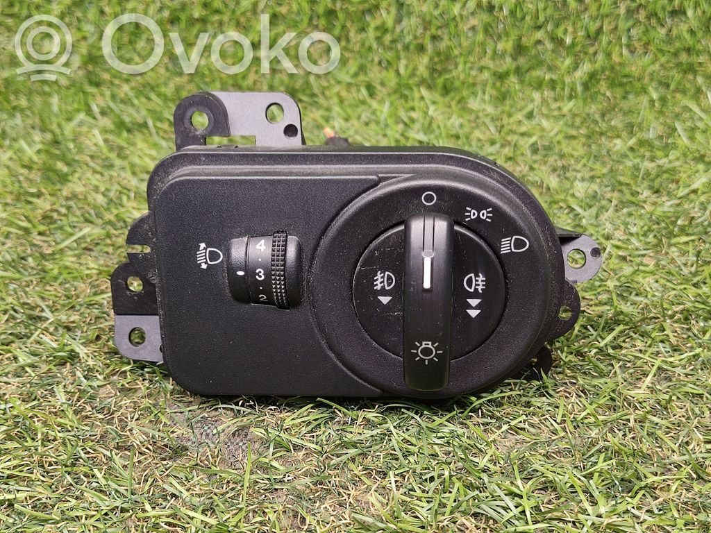 Ford Fiesta Light switch 