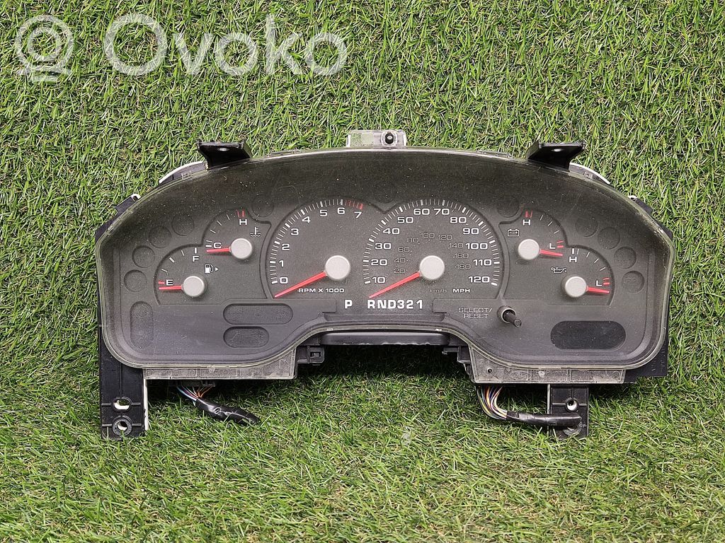 Ford Explorer Speedometer (instrument cluster) 