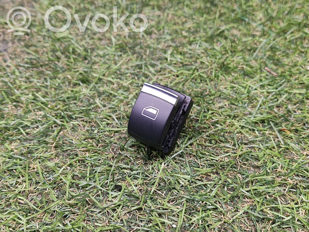 Audi A3 S3 8P Electric window control switch 