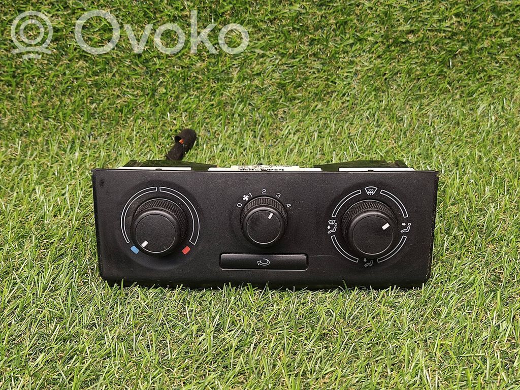 Skoda Roomster (5J) Climate control unit 