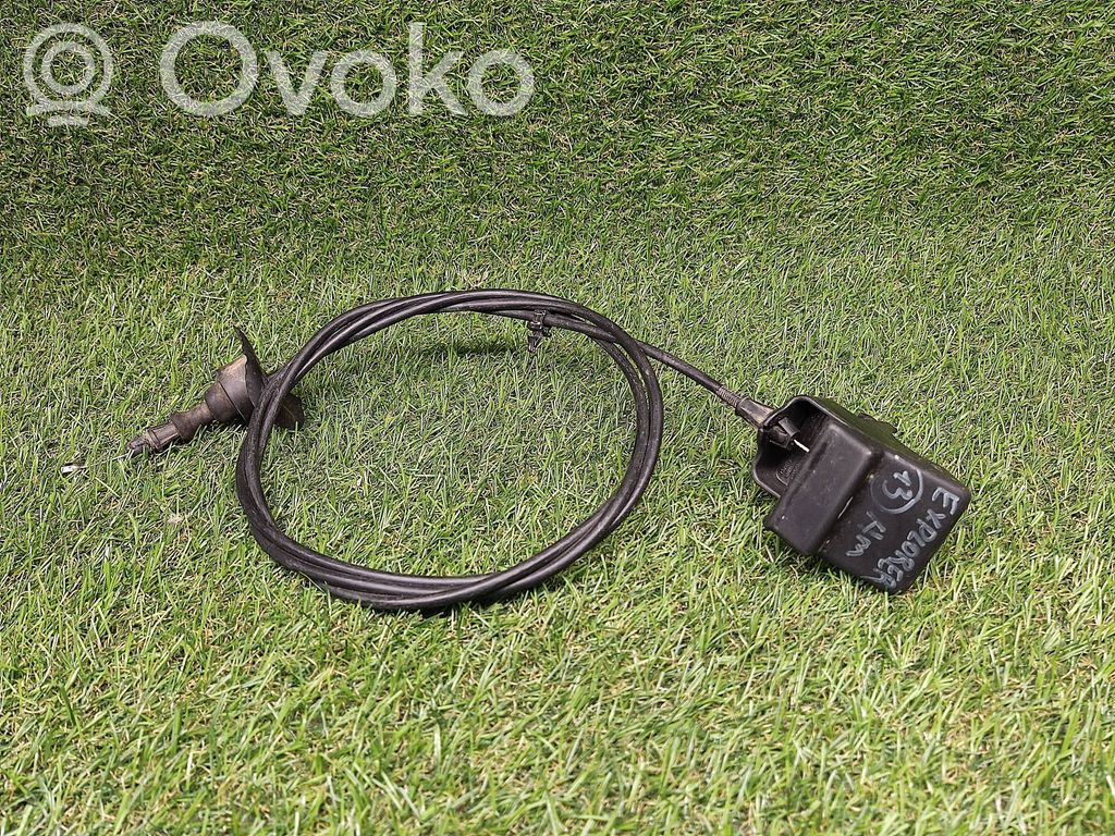 Engine bonnet (hood) release handle   D923A