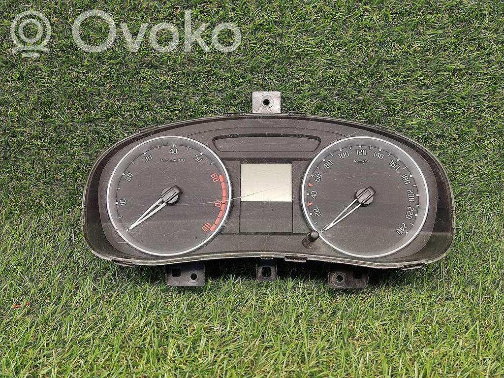 Skoda Fabia Mk2 (5J) Vitezometru (grup de instrumente) 