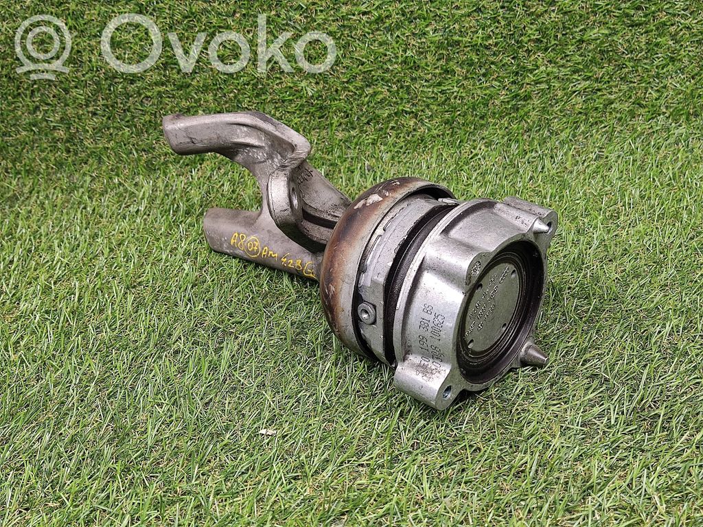 Audi A8 S8 D3 4E Engine mount bracket 