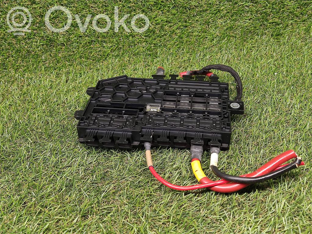 Mercedes-Benz C W205 Fuse module 