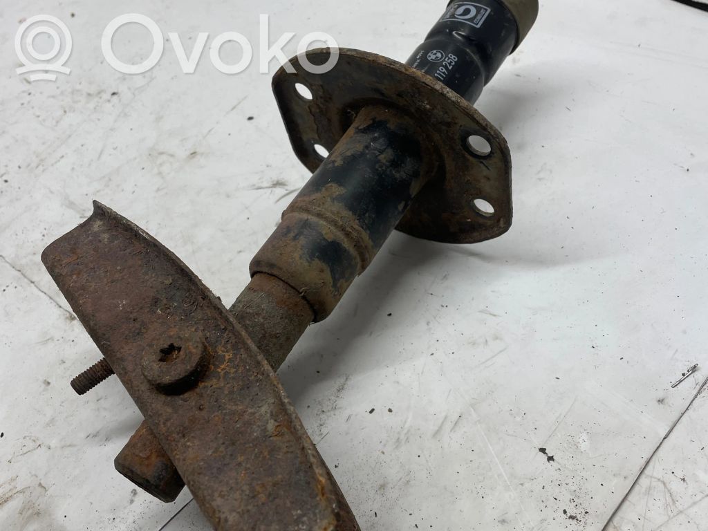 BMW 3 E36 Staffa di rinforzo montaggio del paraurti anteriore 