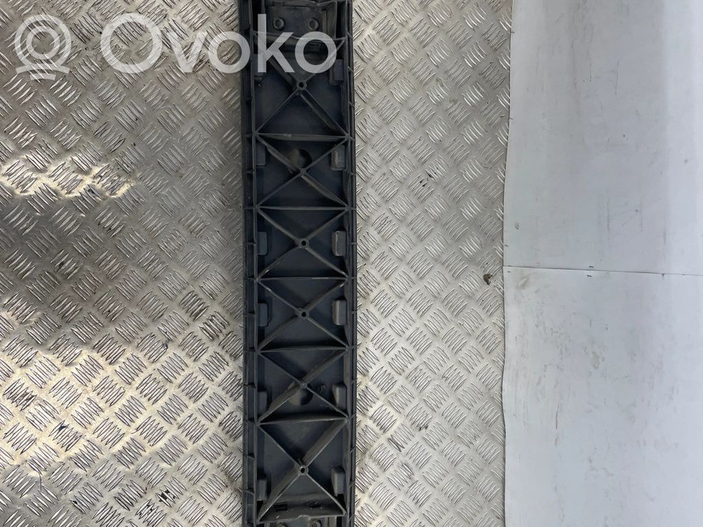 Audi Coupe Aizmugurē bampera balka 