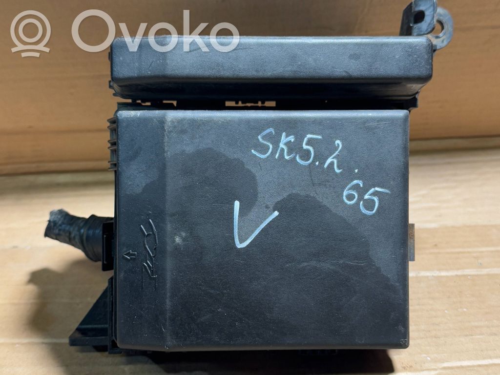 Mitsubishi Outlander Fuse module 