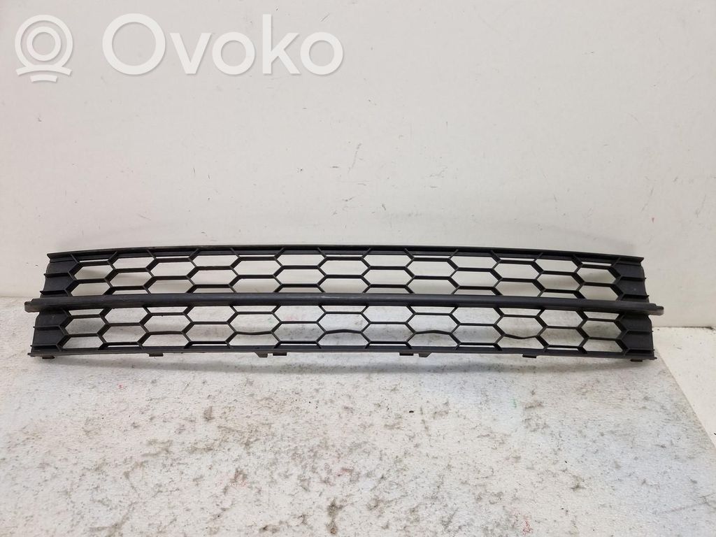 Skoda Rapid (NH) Kratka dolna zderzaka przedniego 