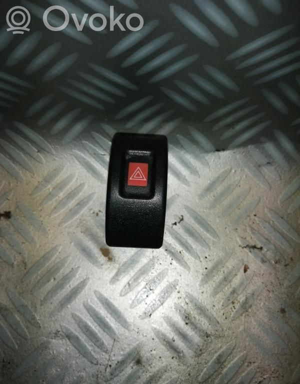 Opel Astra G Hazard light switch 
