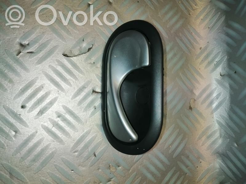 Rear door interior handle   000000000