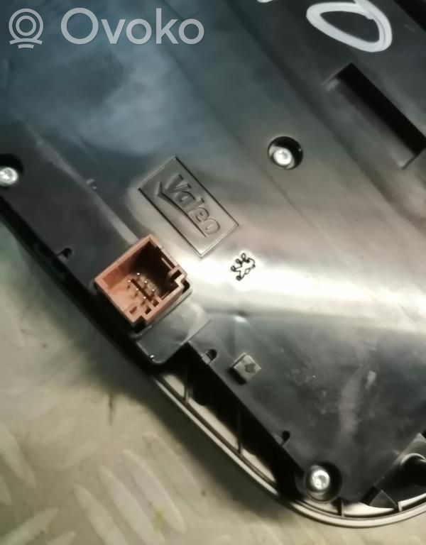 Peugeot 508 Climate control unit 