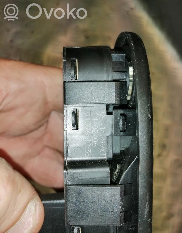 Citroen C5 Electric window control switch 