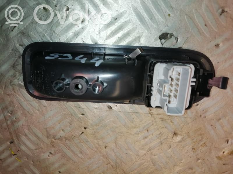 Renault Clio III Electric window control switch 