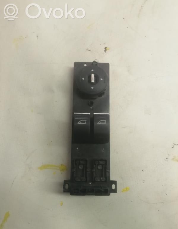 Ford Focus Electric window control switch 