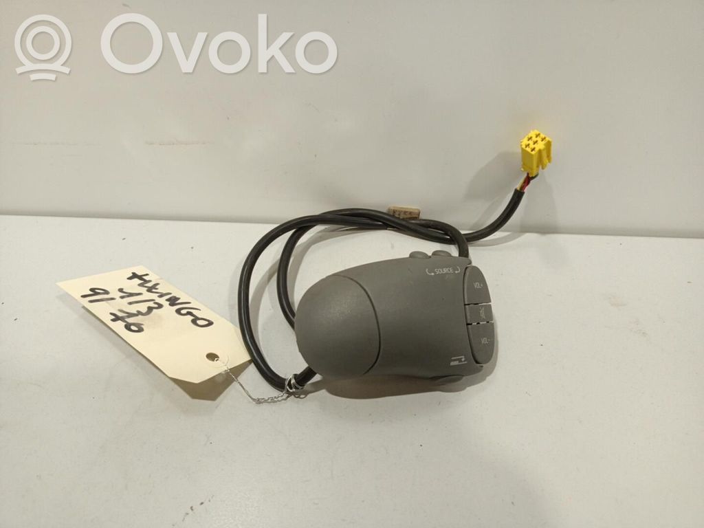 Renault Twingo I Unidad central de control multimedia 