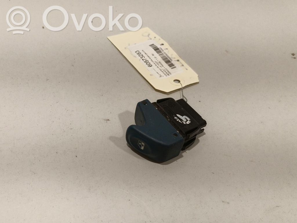 Renault Twingo I Electric window control switch 