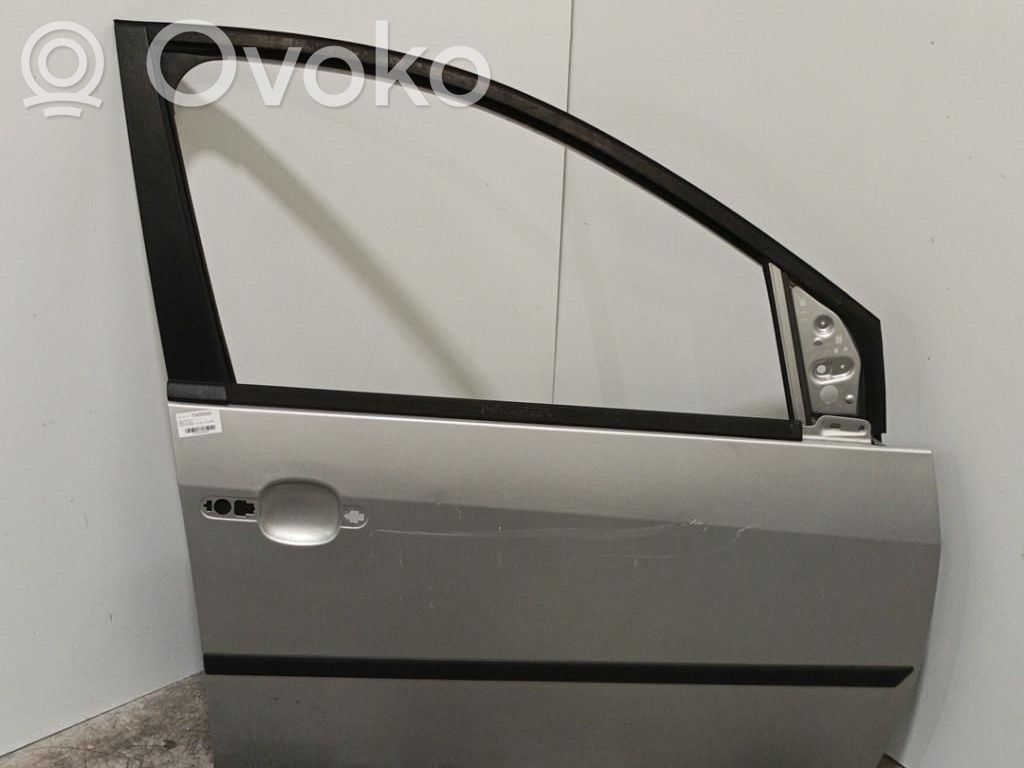 Ford Fiesta Дверь 