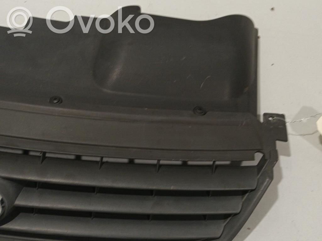 Ford C-MAX I Front grill 