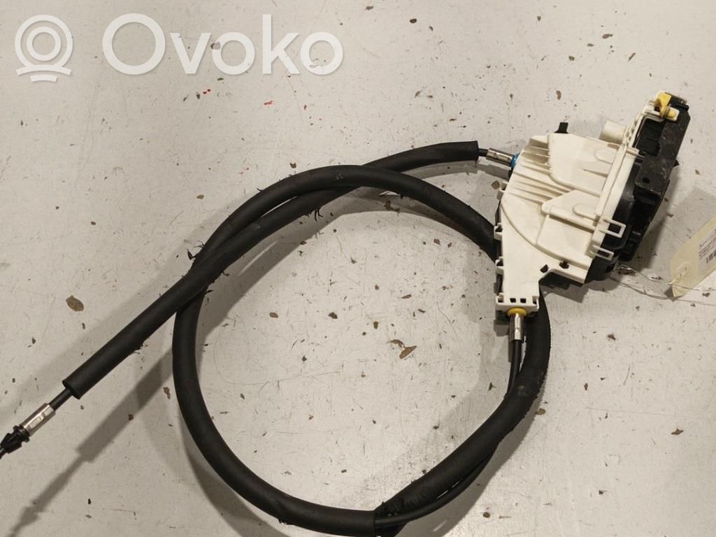Zamek drzwi przednich   670033465