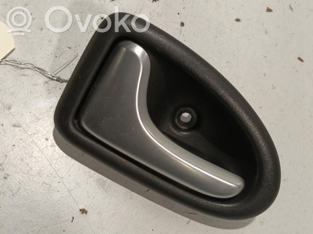 Renault Clio II Manecilla interna puerta trasera 