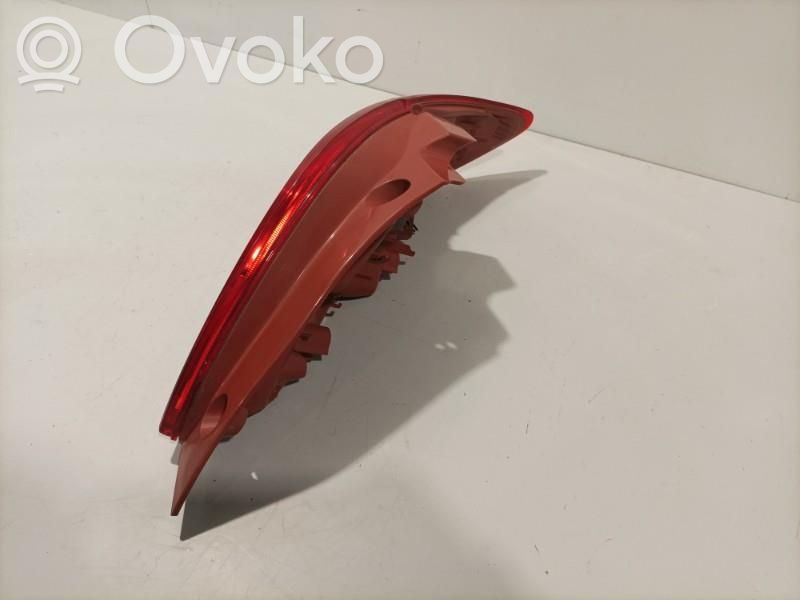 Mazda 2 Galinis žibintas kėbule 