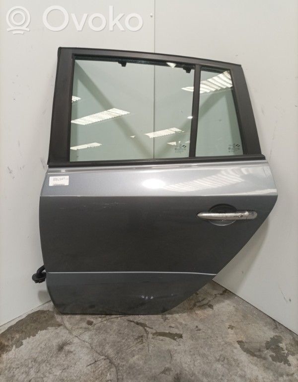 Puerta trasera   821010803R