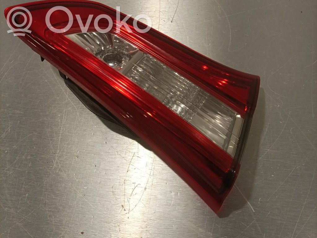 Toyota Yaris Takaluukun takavalot 