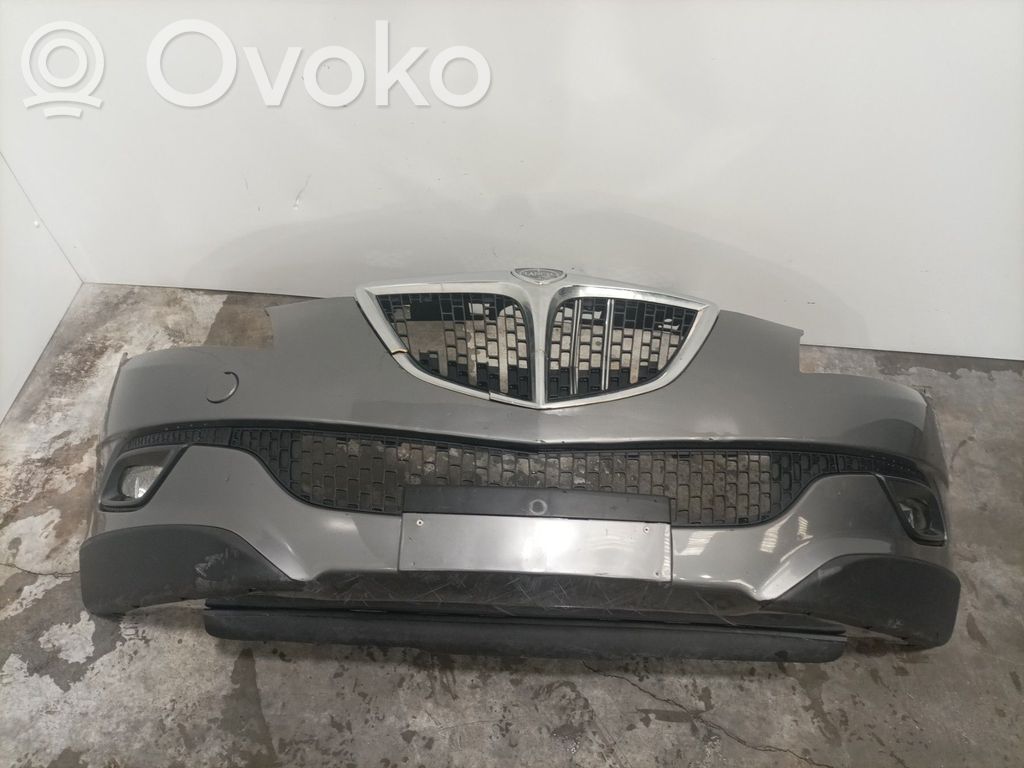 Lancia Delta III Parachoques delantero 