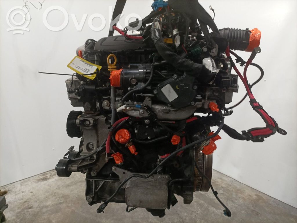 Engine   8201521850