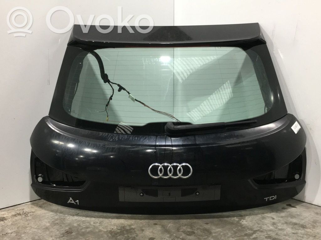 Puerta del maletero/compartimento de carga   8X3827023