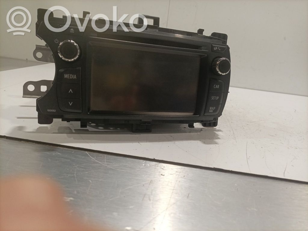 Toyota Yaris Radio/CD/DVD/GPS head unit 