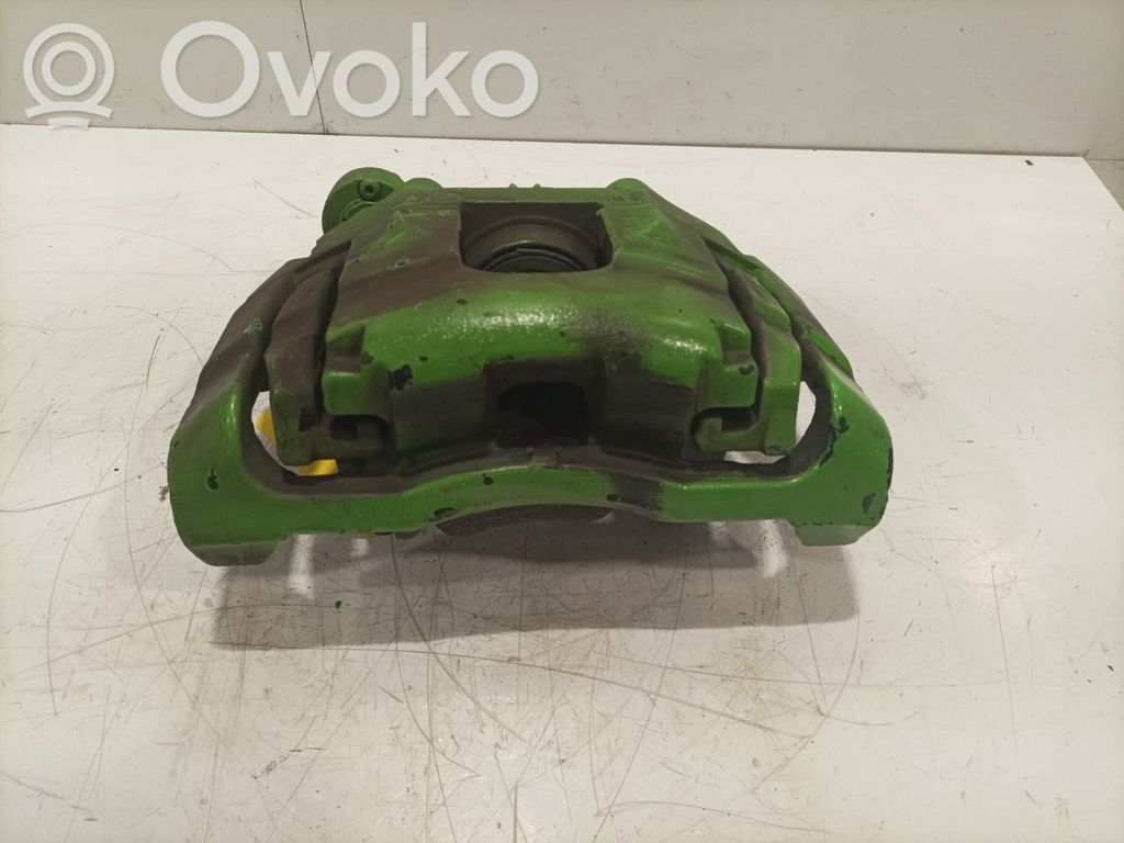 Audi A3 S3 8P Zacisk hamulcowy przedni 