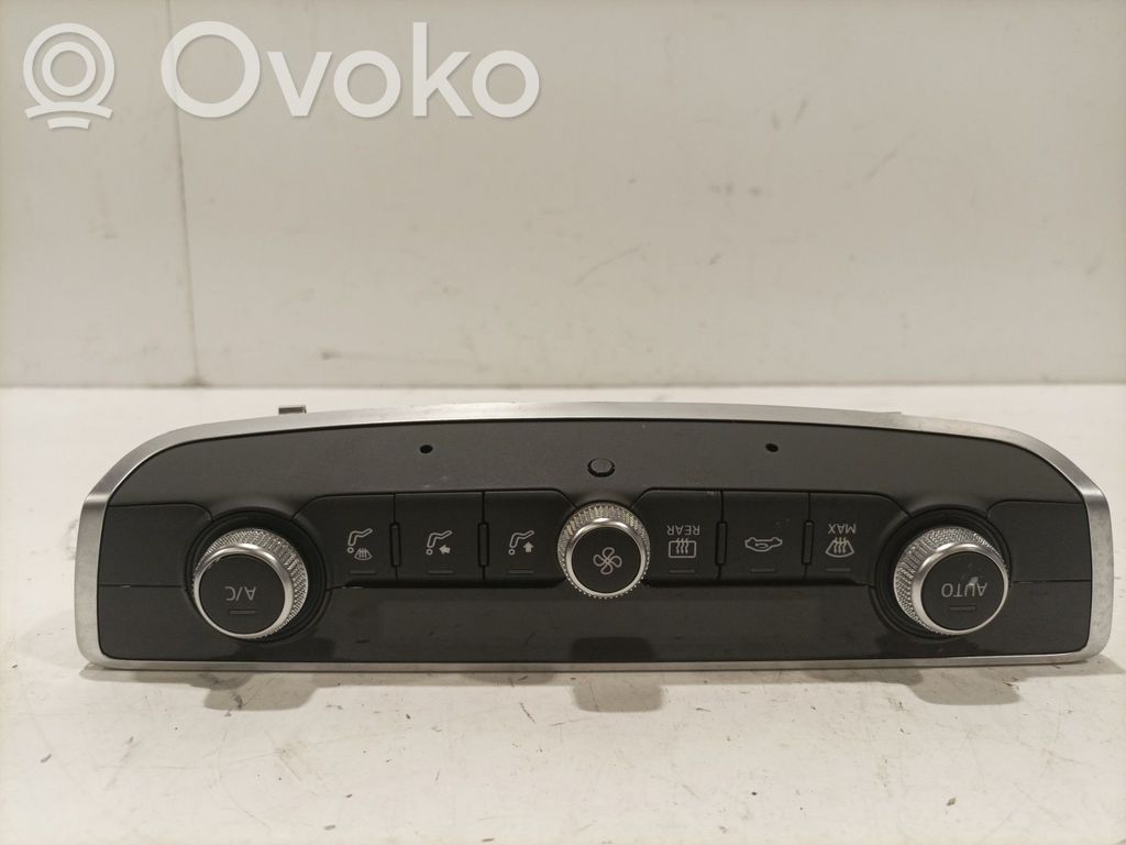 Audi Q2 - Climate control unit 