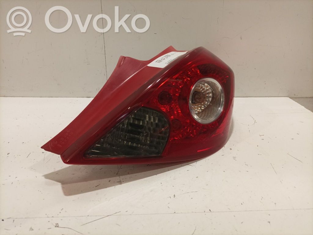 Opel Corsa D Lampă spate în caroserie 