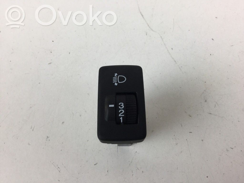Headlight level height control switch
