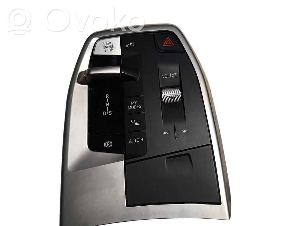 BMW X1 U11 Gear selector/shifter in gearbox 