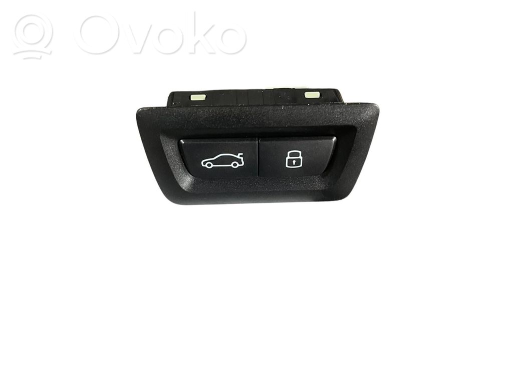 BMW X1 U11 Tailgate/boot open switch button 