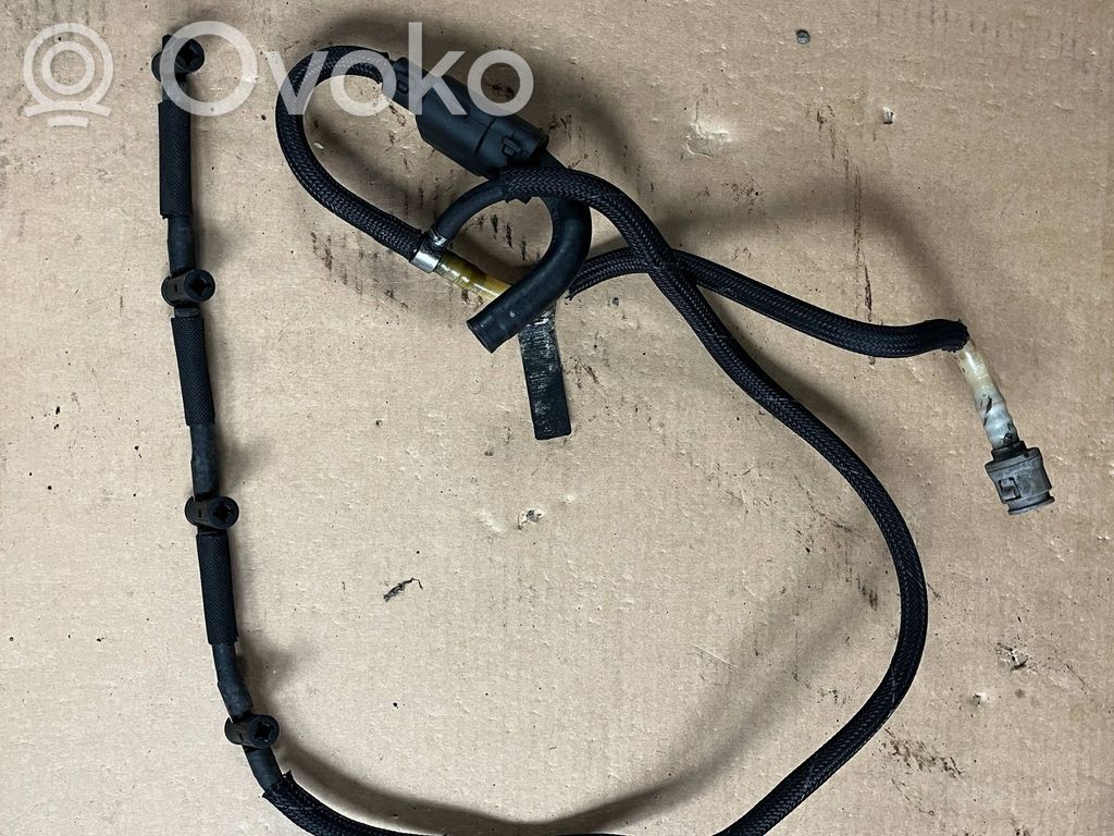 BMW 5 E60 E61 Fuel line pipe 