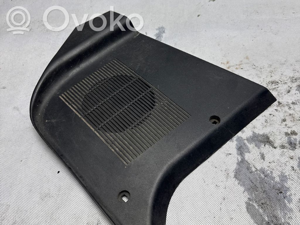 BMW 5 E34 Podnóżek 
