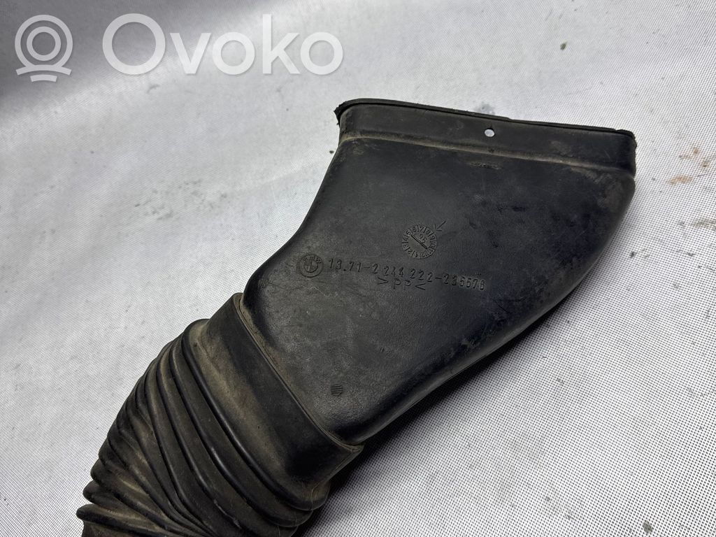 BMW 3 E36 Gaisa ieplūdes kanāla detaļas 