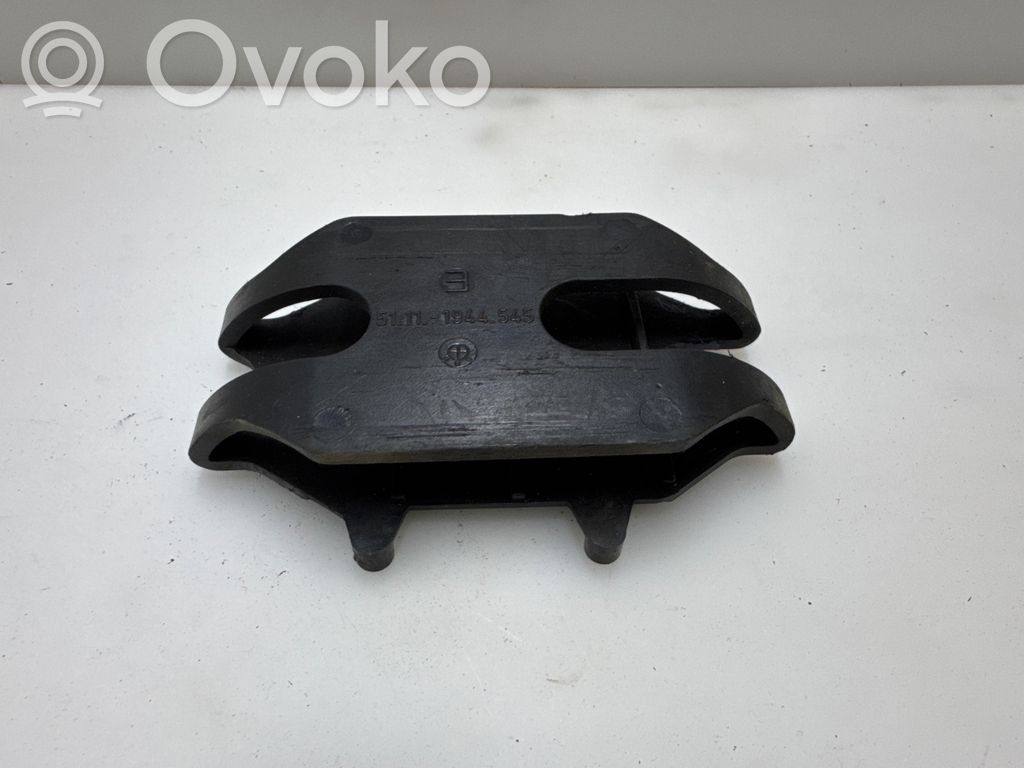 BMW 5 E34 Rear bumper mounting bracket 