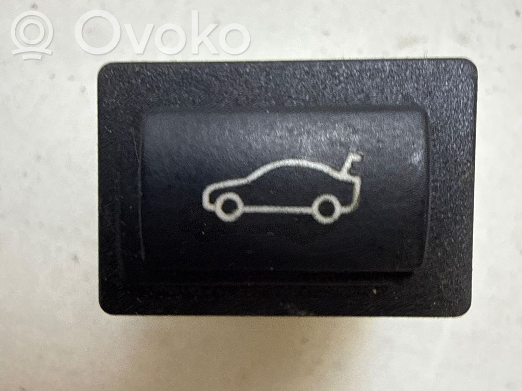 BMW 5 E60 E61 Tailgate opening switch 