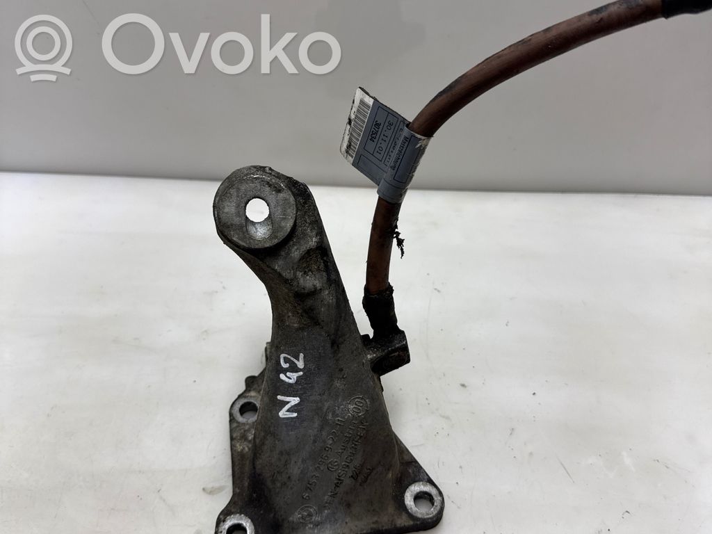Engine mounting bracket   6753296