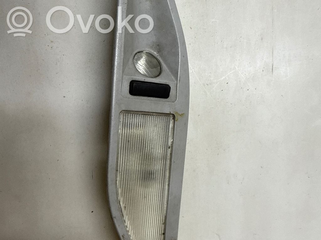 BMW 5 E39 Takaistuimen valo 
