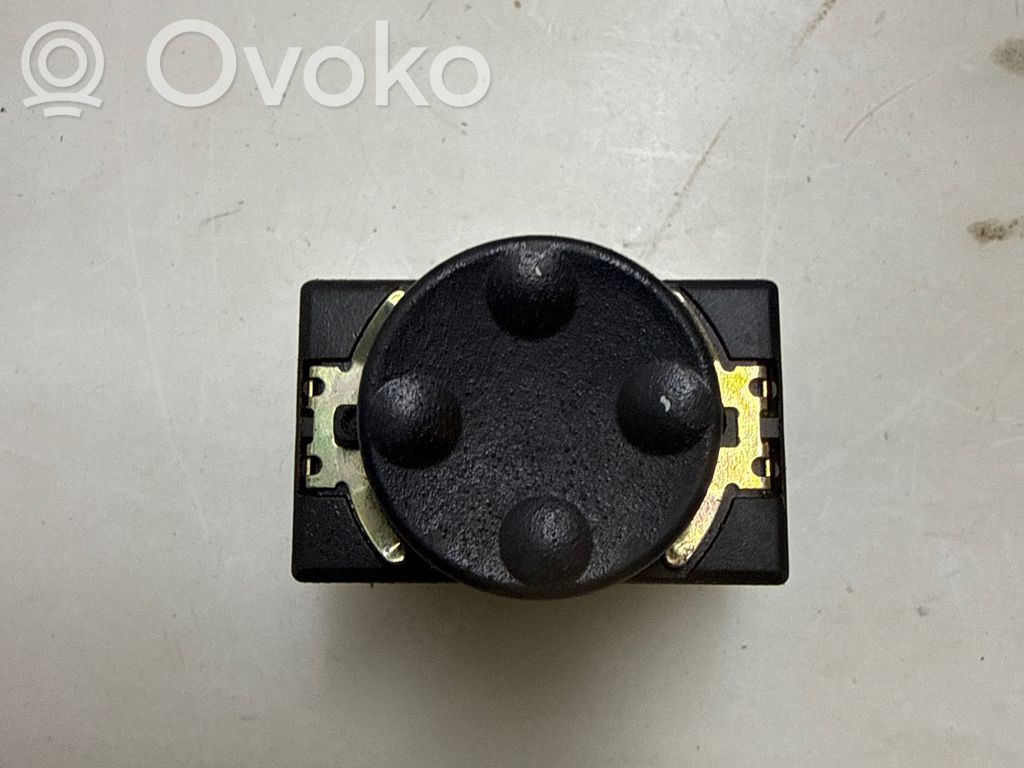 Seat control switch   8352291,03060020