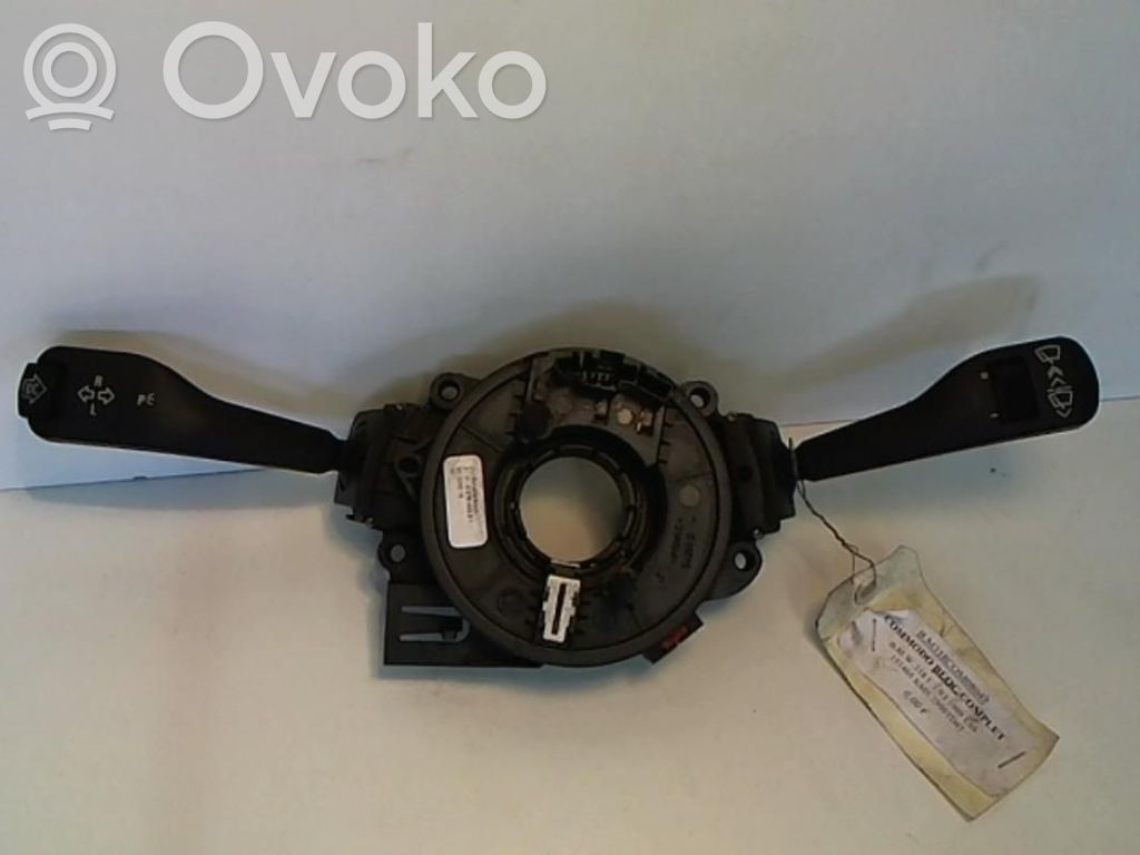 Wiper turn signal indicator stalk/switch   BM318COM08047