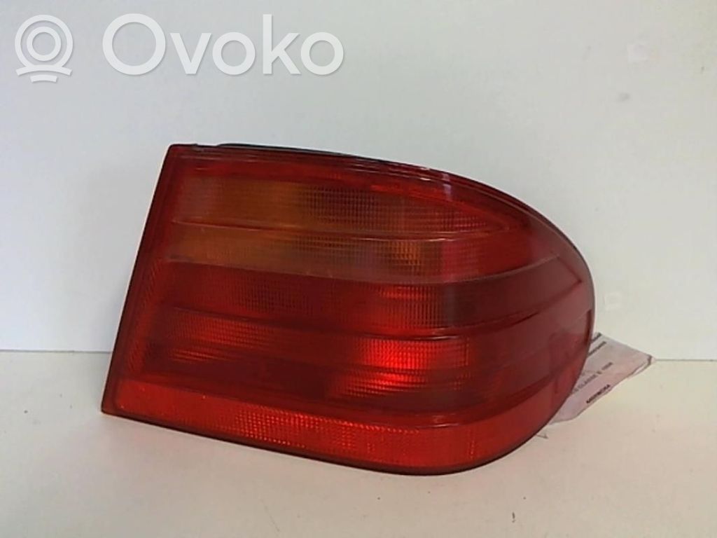 Lampa tylna   2108204464,MERCLAFEU38846