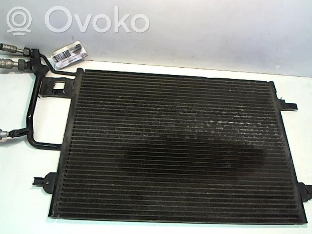 Audi A4 S4 B5 8D Skraplacz / Chłodnica klimatyzacji 